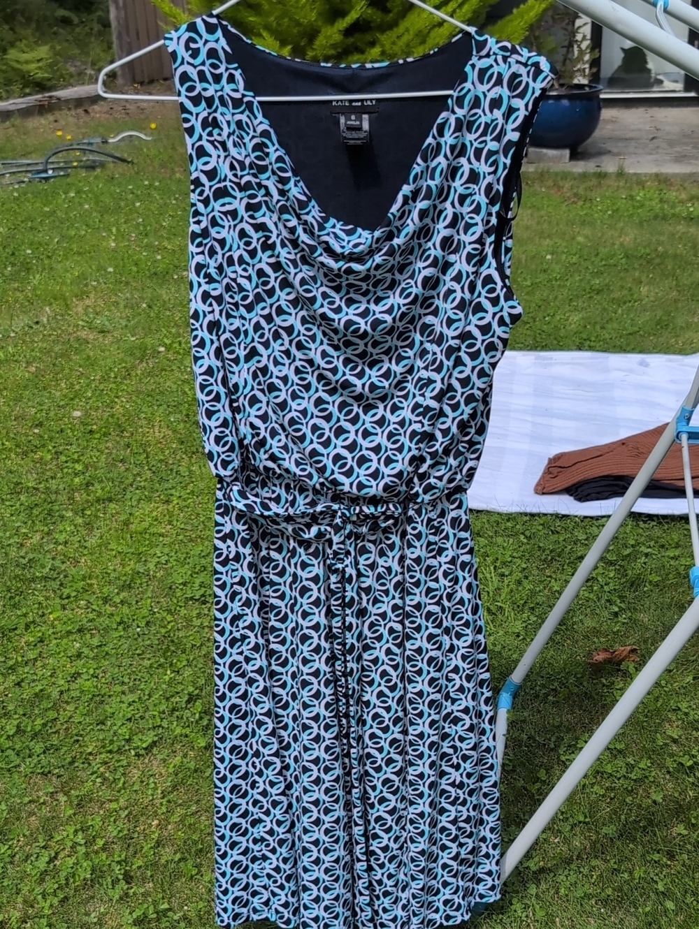 Sleeveless Cowl Neck Midi Dress in Black and Light Blue Sz 6